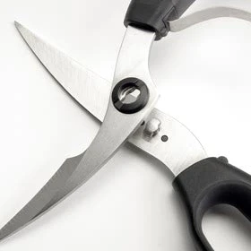 OXO Good Grips Poultry Shears 5 OXO Good Grips Poultry Shears - Image 5