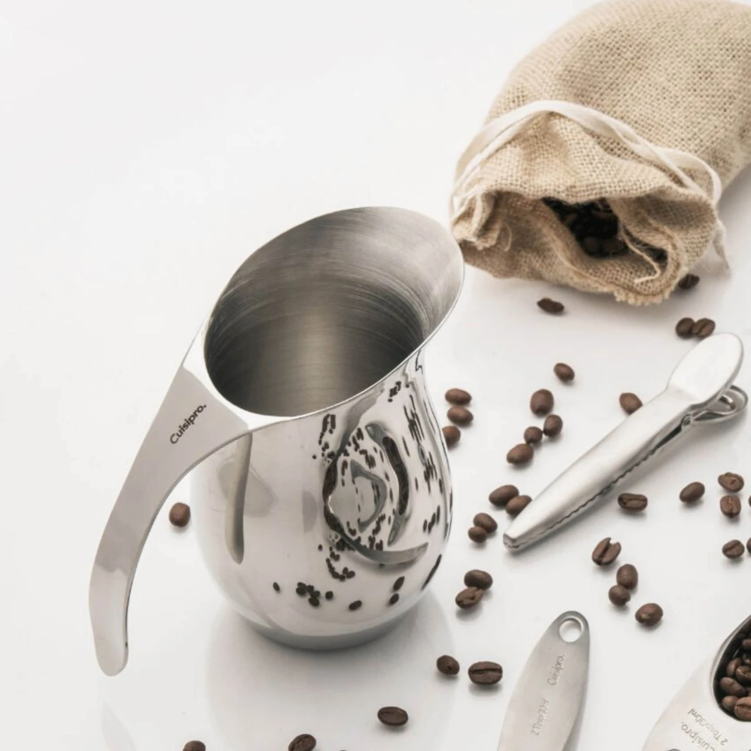 Cuisipro Frothing Pitcher 600ml Stainless Steel 4 Cuisipro Frothing Pitcher 600ml Stainless Steel - Image 4